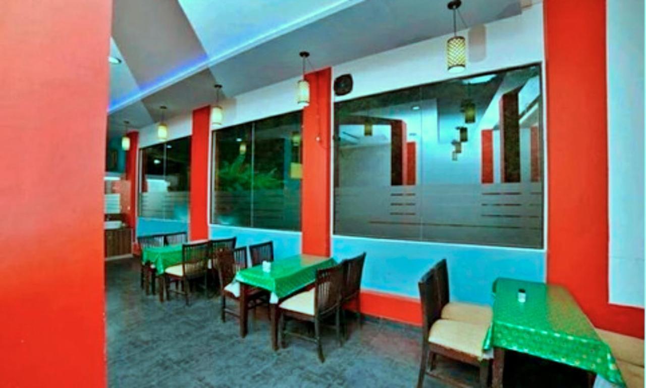 Red Castle Munnar Exterior photo